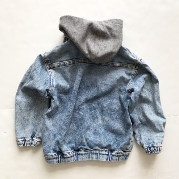 H&M hooded acid wash soft denim jacket VGUC (very light stain on shoulder) 5-6Y - Picture 8 of 10